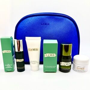 La Mer Skincare Set with Blue Bag
